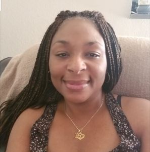 Meet your Posher, Nikia